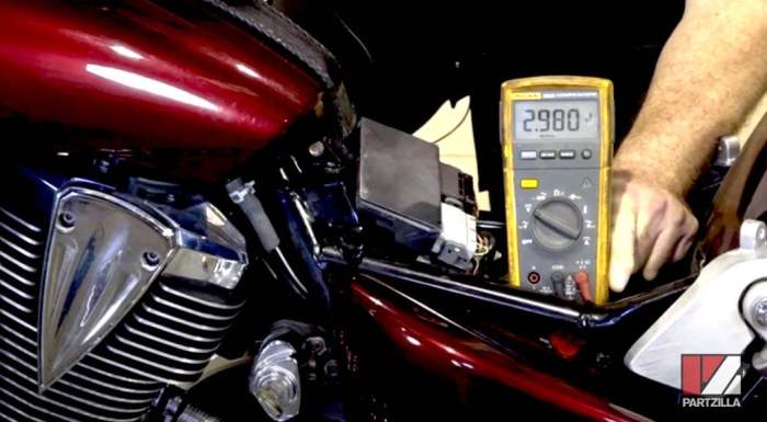 How to Solve 8 Dead Battery Problems in Your Motorcycle - 10 Minute Fix
